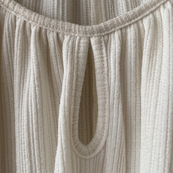 Sienna Sky crop Top - Picture 3 of 6